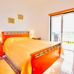 Apartmán Estrada De, Urbanizacao,edificio Laranjal,apartment 18,vale Carro, 8200-596 Albufeira