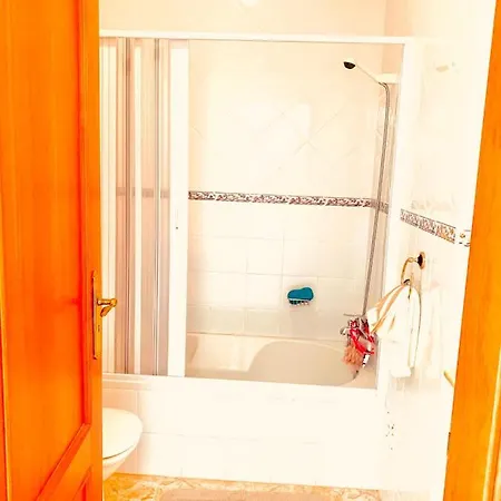 Estrada De, Urbanizacao,edificio Laranjal,apartment 18,vale Carro, 8200-596 Apartament