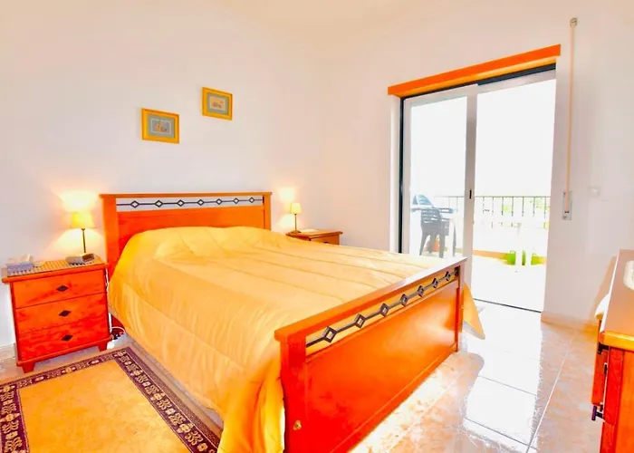 Apartment Estrada De, Urbanizacao,edificio Laranjal,apartment 18,vale Carro, 8200-596 Albufeira