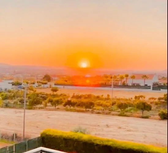 Apartamento Estrada De, Urbanizacao,edificio Laranjal,apartment 18,vale Carro, 8200-596 Albufeira