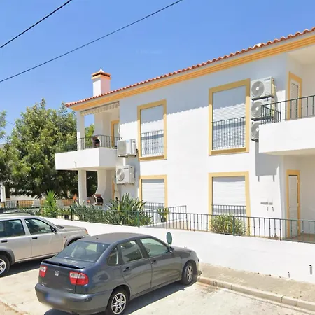 Estrada De, Urbanizacao,edificio Laranjal,apartment 18,vale Carro, 8200-596 * Albufeira